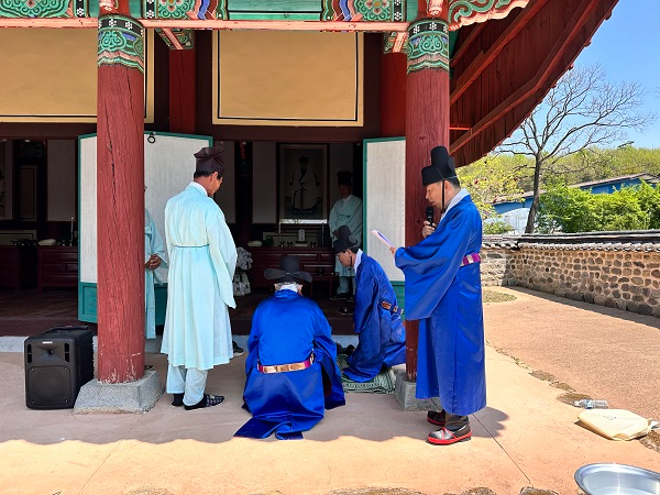 5.청양군 독립운동가 안창식 선생 뜻 기리는 추모 제향 봉행 (2).jpg