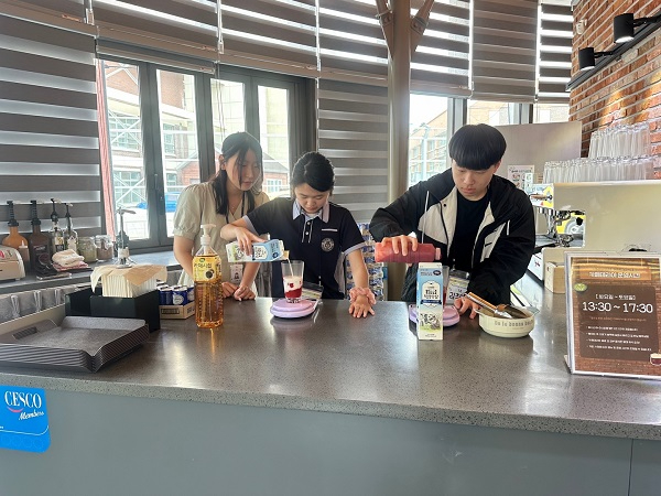 요청사진1.당진청소년카페 수다벅스 2호점 꿈잡학교 당진정보고.jpg