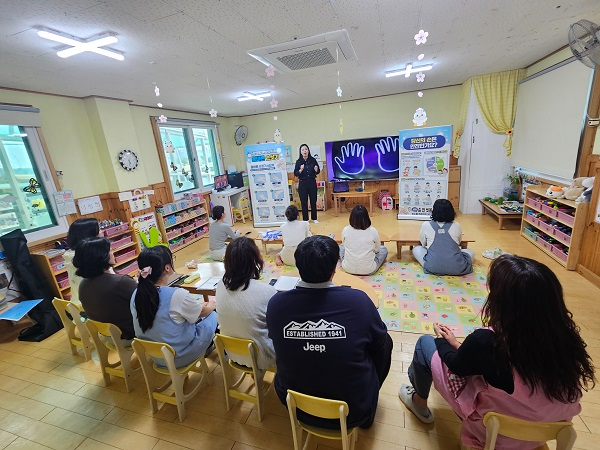 올바른 손씻기 교육관련 사진2.jpg