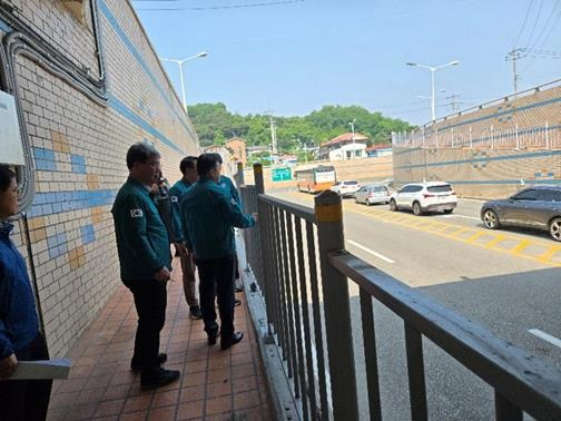 2.인명피해 우려지역 점검 모습2.jpg